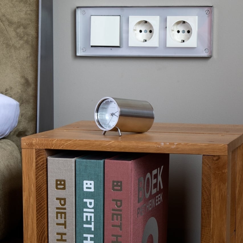 Analoge design wekker Tube &ndash; ontwerp Piet Hein Eek