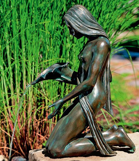 Waterspuwer Vrouw - brons