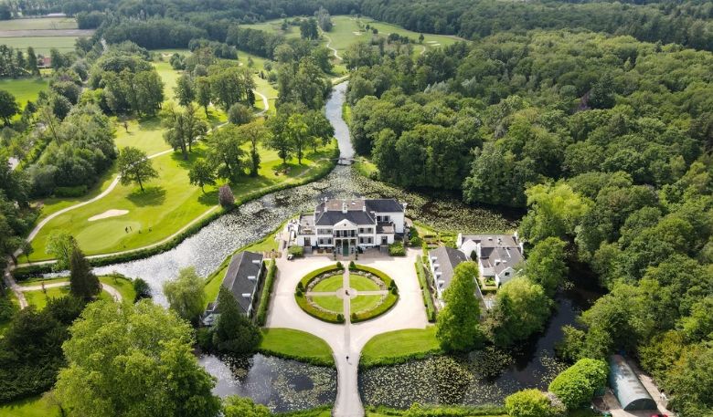 Golfarrangement: 9-holes & overnachting op een historisch landgoed | incl. diner