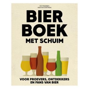 Bierboek met schuim