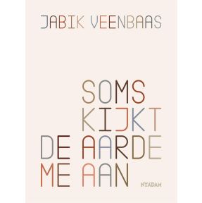 Soms kijkt de aarde me aan