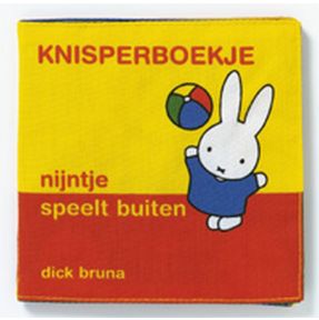 nijntje speelt buiten